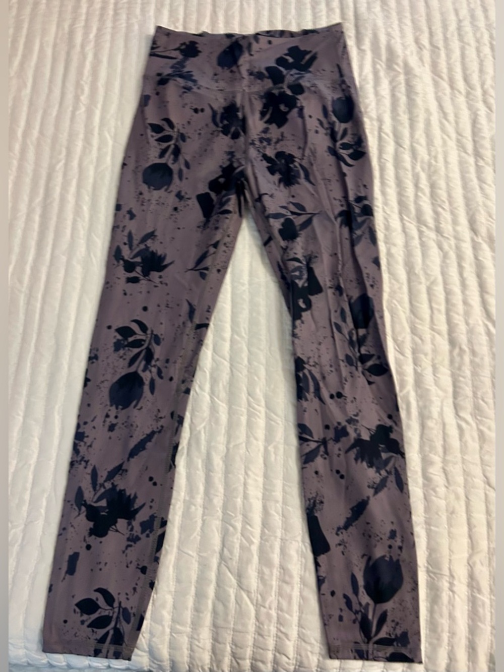 Floral Splash High-Waist Leggings - Purple with Black Print